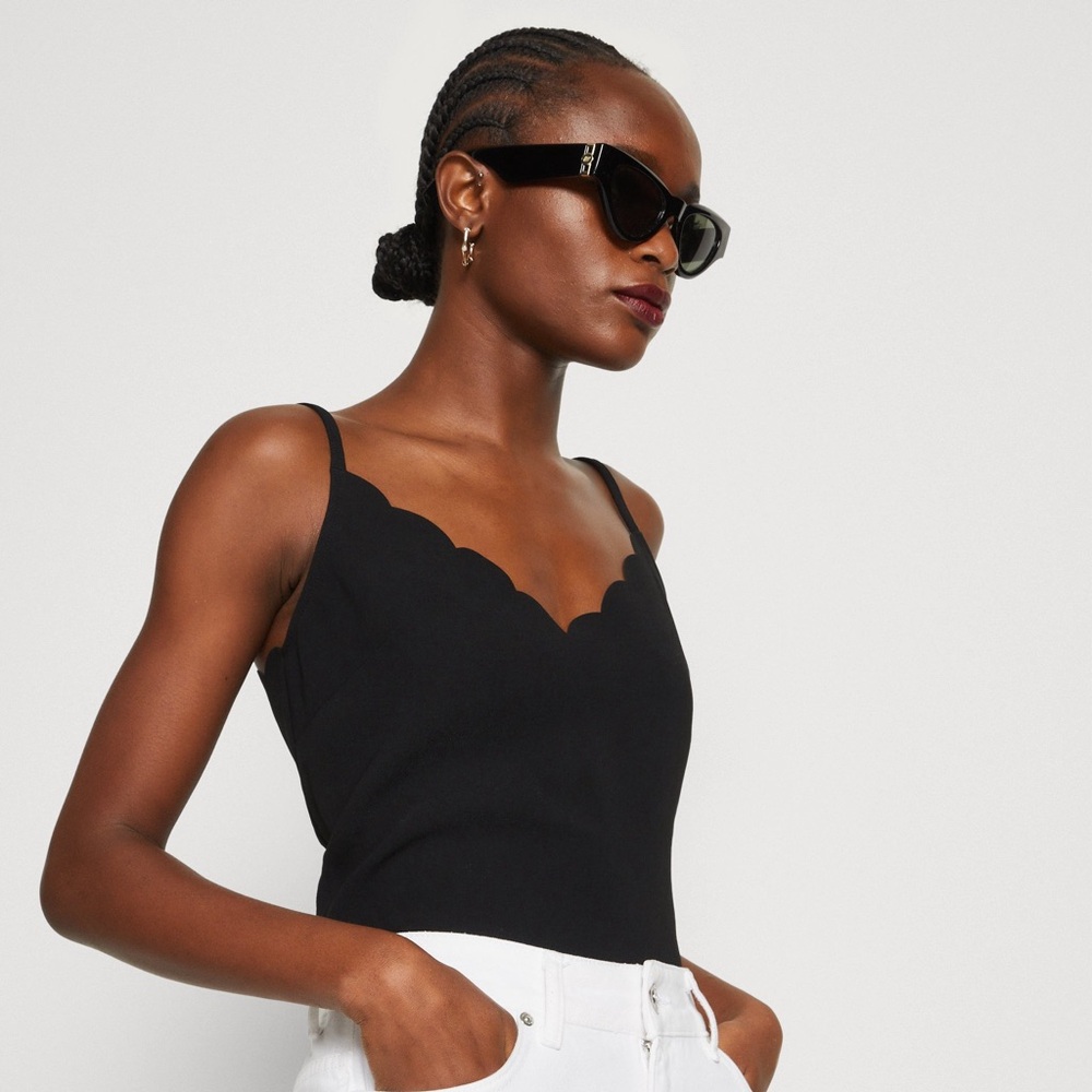 Ted Baker London Siina Scallop Neckline Cami Top black size 1 small